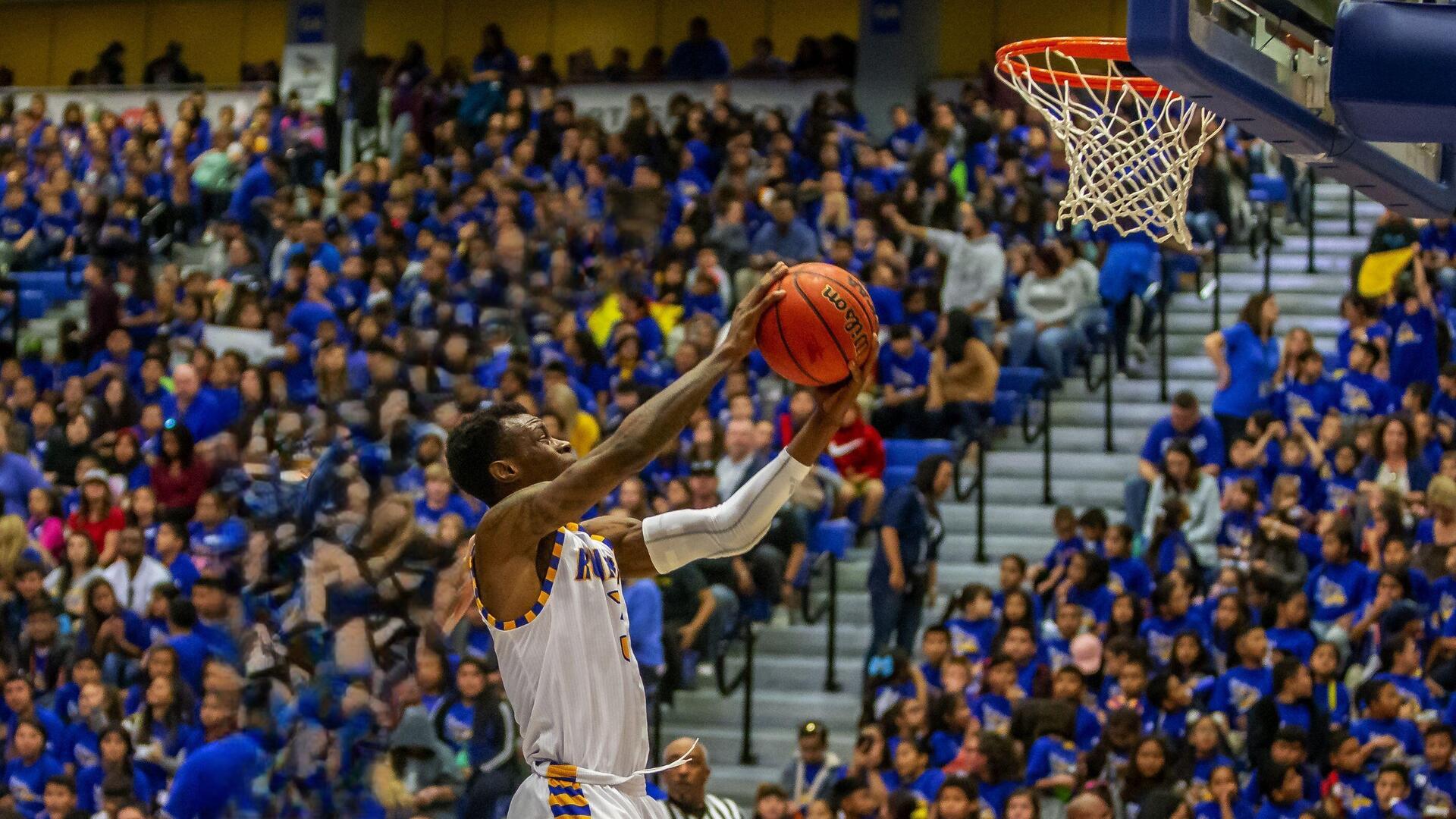 Roadrunner Advantage Fund - CSUB Gives